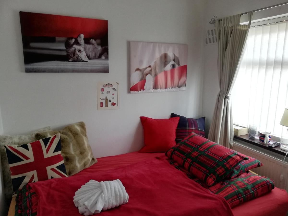 Nice Rooms In Queen House Clay Cross Esterno foto